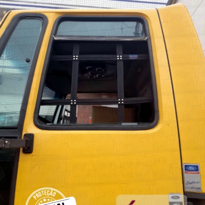 TPC Telas - Tela Fixa - Ford Cargo