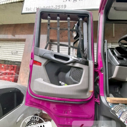 Tela Semirremovível - TPC Telas - Scania Modelo Novo